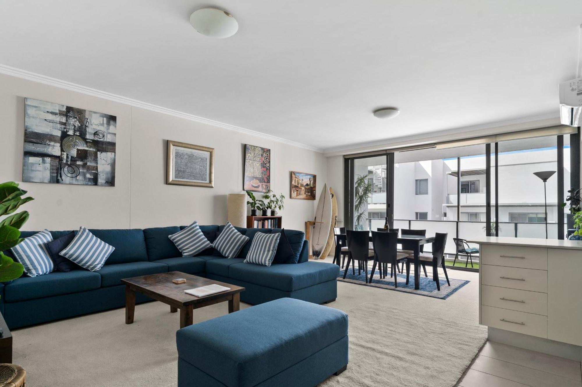 'vibrant Gem' Stylish Retreat For Work And Play Apartment Sydney