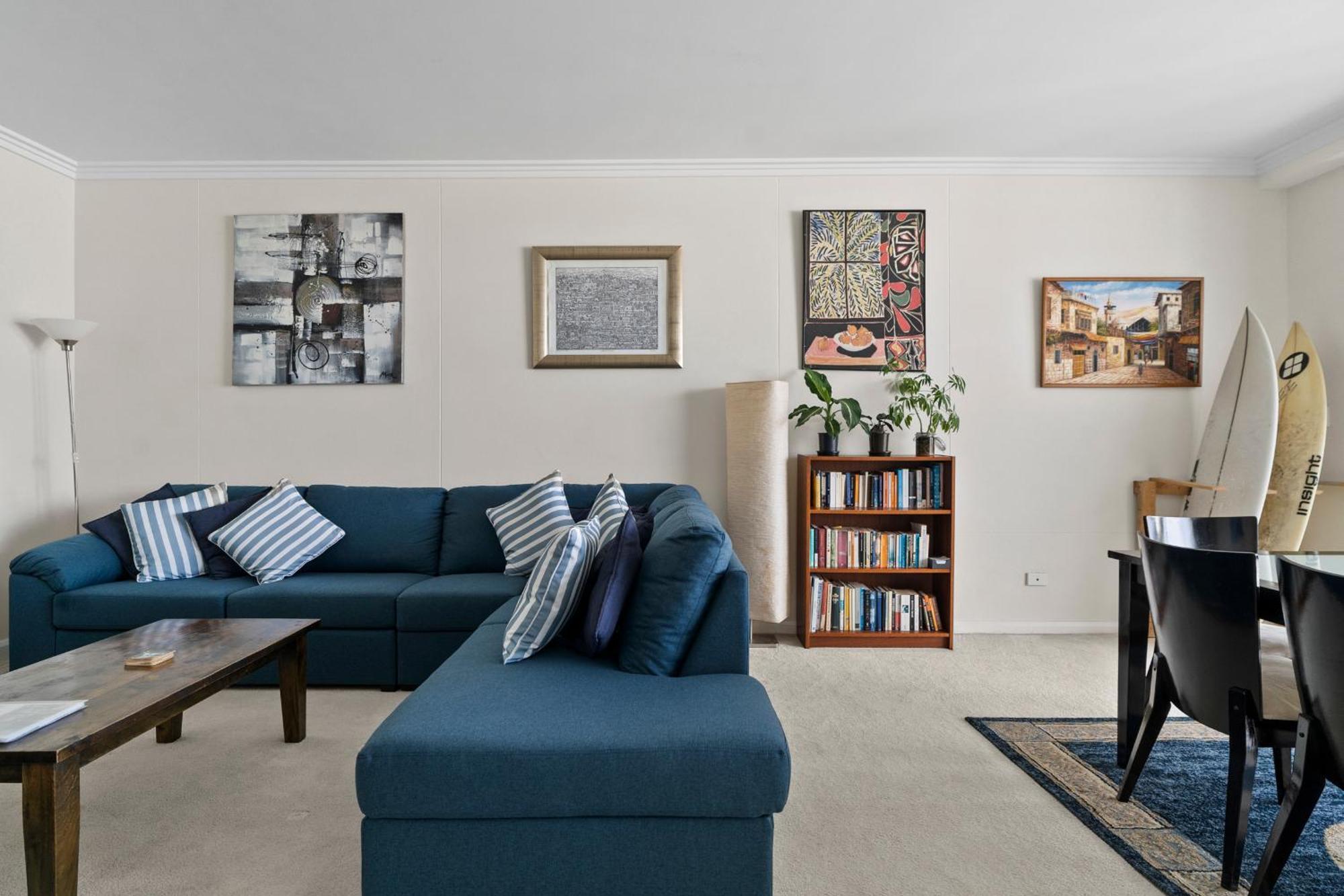 'vibrant Gem' Stylish Retreat For Work And Play Apartment Sydney
